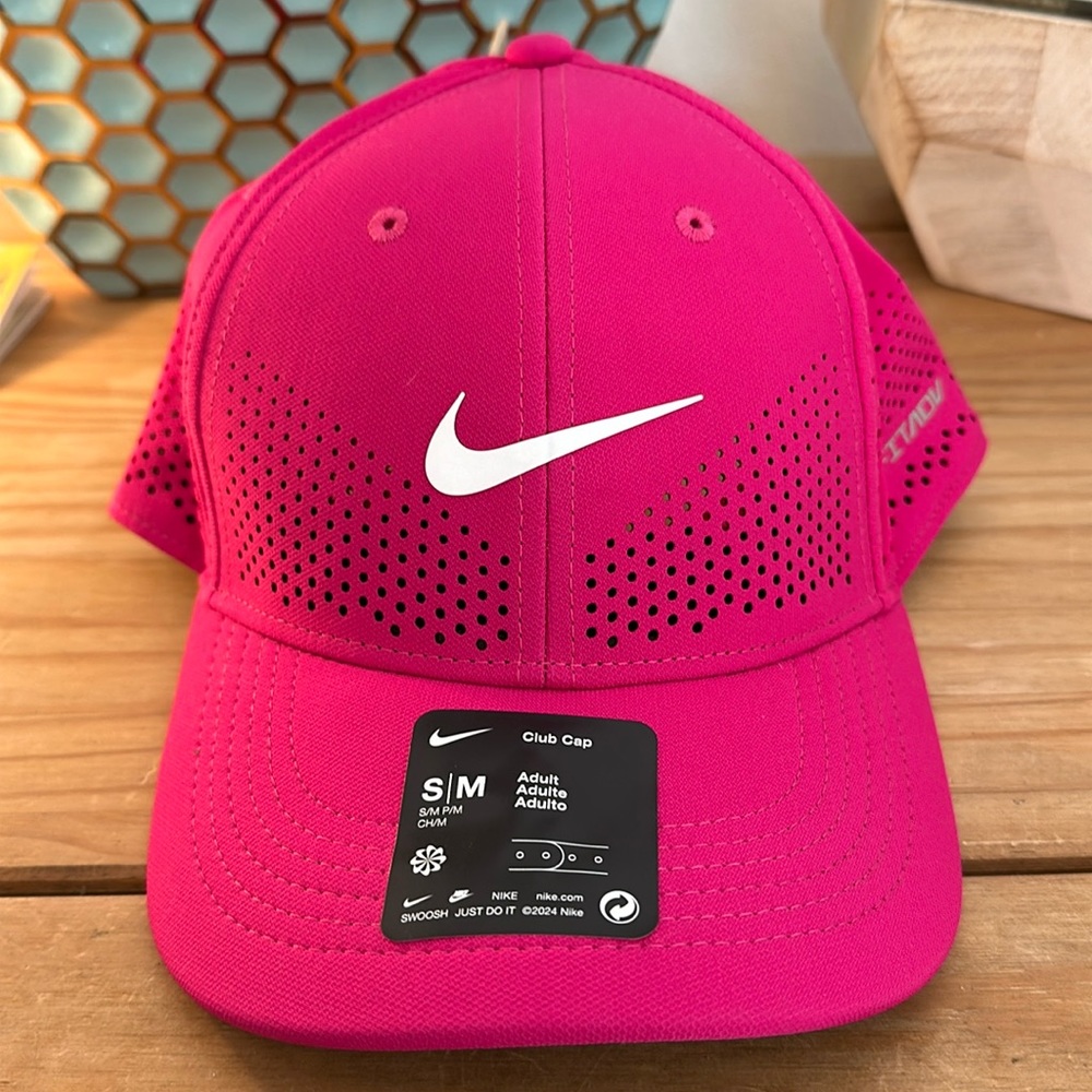 Pink Nike Club Cap S/M unisex